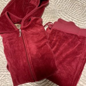 Juicy Couture Beautiful Red Outfit!